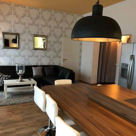 Modernes Und Gemuetliches Appartment Mit Terrasse, Stadtnah Ravensburg Exteriér fotografie