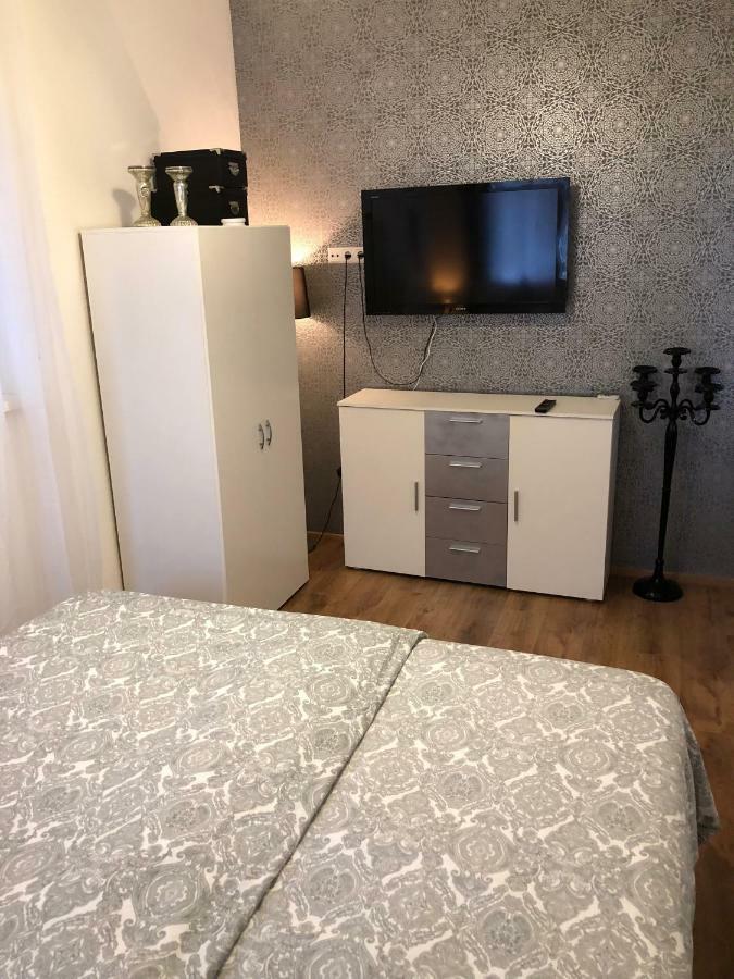 Modernes Und Gemuetliches Appartment Mit Terrasse, Stadtnah Ravensburg Exteriér fotografie