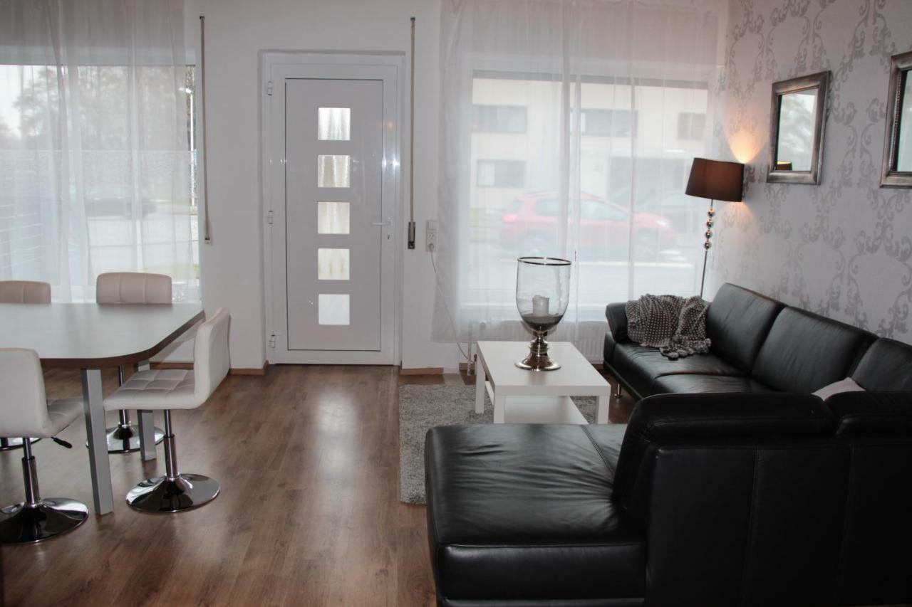 Modernes Und Gemuetliches Appartment Mit Terrasse, Stadtnah Ravensburg Exteriér fotografie