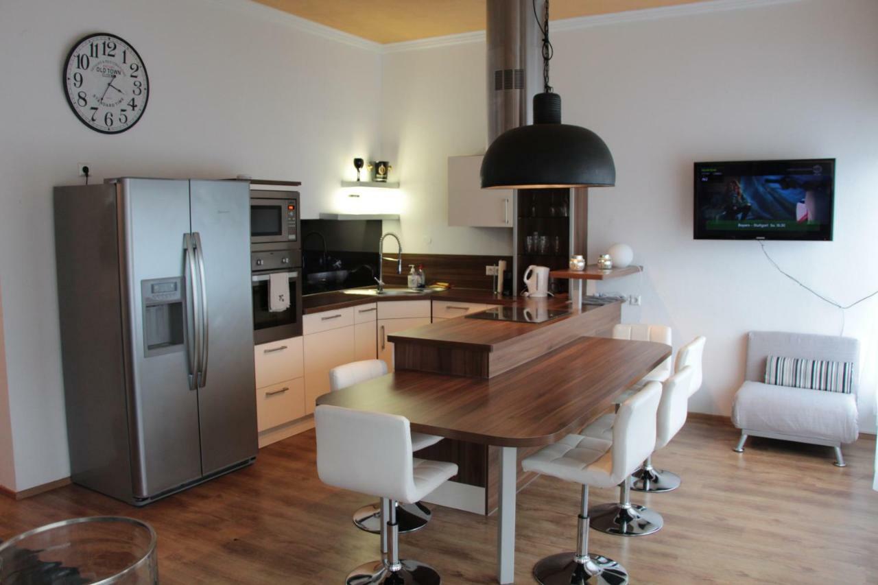 Modernes Und Gemuetliches Appartment Mit Terrasse, Stadtnah Ravensburg Exteriér fotografie